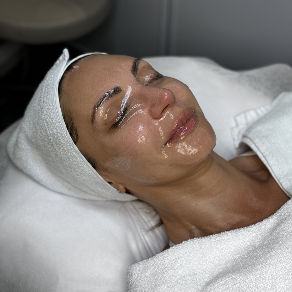 Snow Silk Collagen Facial